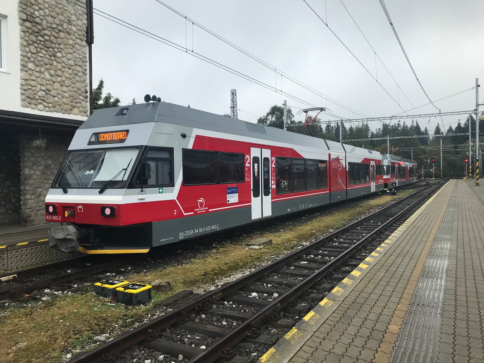 An electric train at Štrbské Pleso station